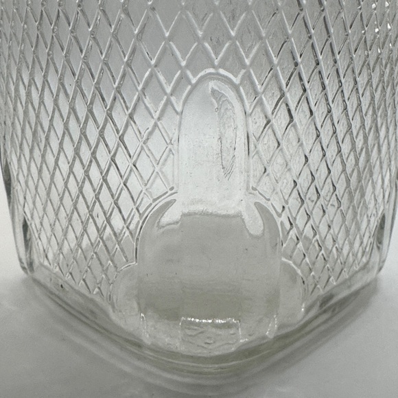 Vintage Waffle Glass cansiter with Green Metal Lid - Picture 10 of 13